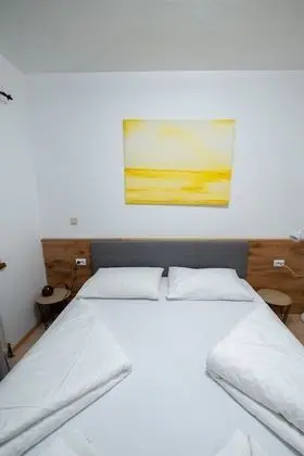 Basic Tek Büyük Yataklı Oda, Banyolu/Duşlu (Hangseite Blick)