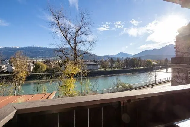 Superior Tek Büyük Yataklı Oda, Banyolu/Duşlu, Dağ Manzaralı (und Balkon)