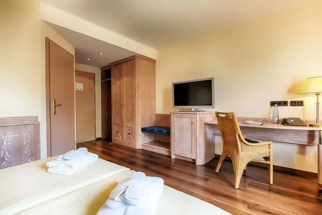 Premium Tek Büyük Yataklı Oda