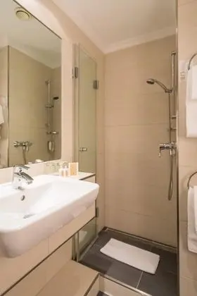 Economy Tek Büyük Yataklı Oda