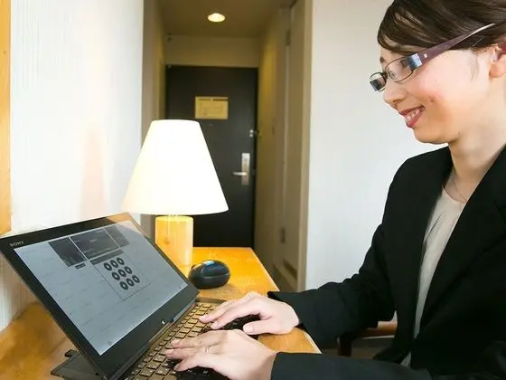 Tek Kişilik Oda, Sigara İçilebilir