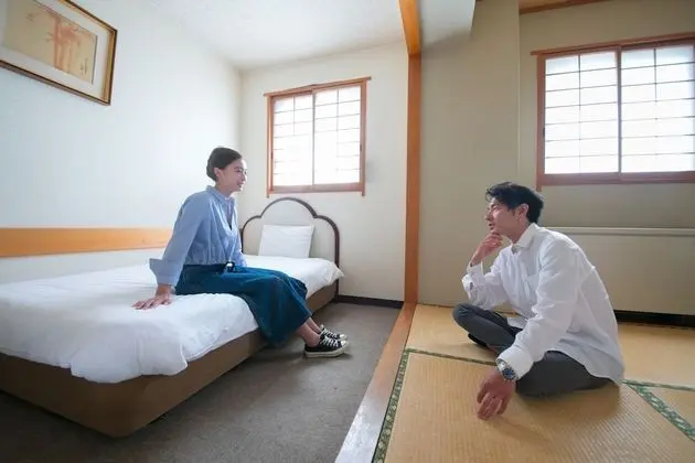 Dört Kişilik Oda, Sigara İçilmez (with Tatami Area)