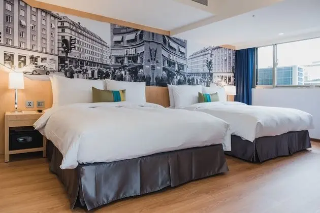Deluxe Dört Kişilik Oda, Şehir Manzaralı