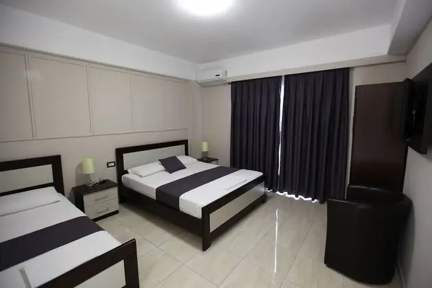 Dört Kişilik Oda, Balkon, Deniz Manzaralı