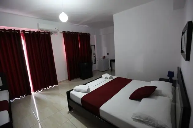 Tek Büyük Yataklı Oda, Balkon