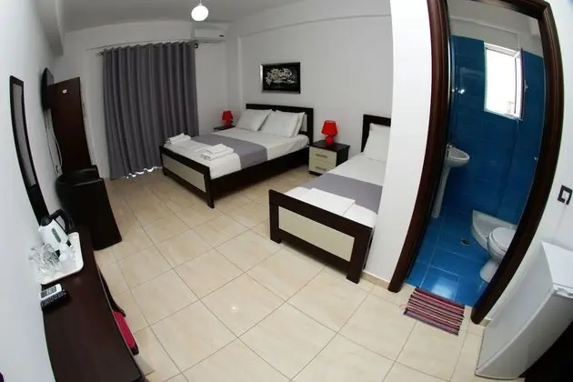 Üç Kişilik Oda, Balkon