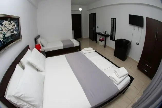 Üç Kişilik Oda, Balkon