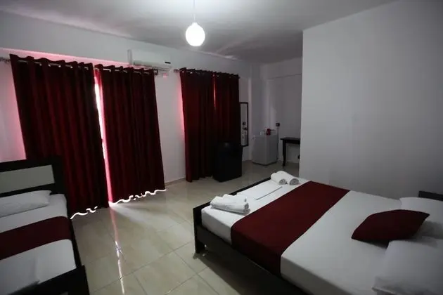 Üç Kişilik Oda, Balkon