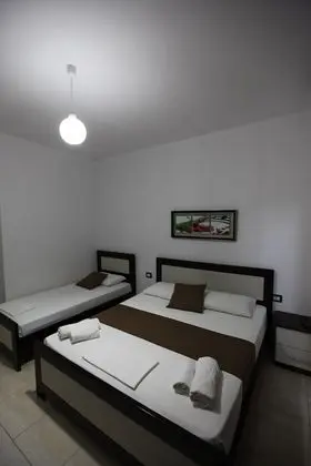 Üç Kişilik Oda, Balkon