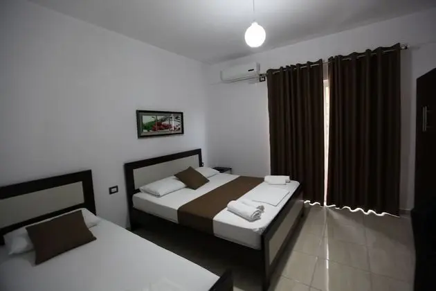 Üç Kişilik Oda, Balkon