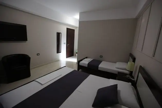 Üç Kişilik Oda, Balkon