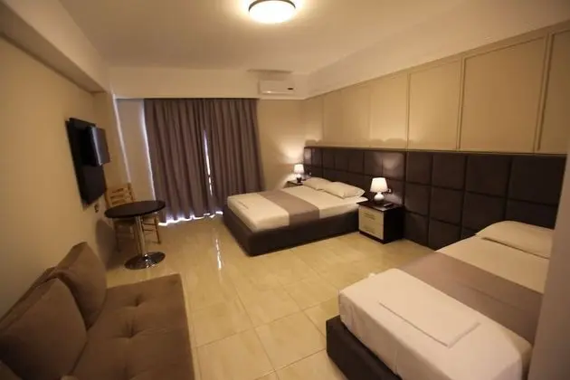 Üç Kişilik Oda, Balkon