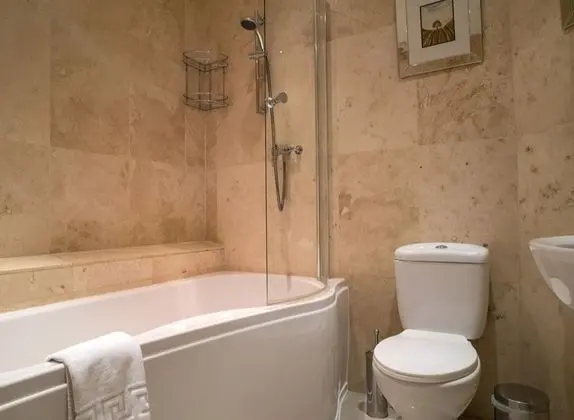Apart Daire, Banyolu/Duşlu (2 Bedroom (Basement) )