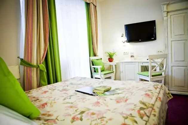 Economy Tek Büyük Yataklı Oda