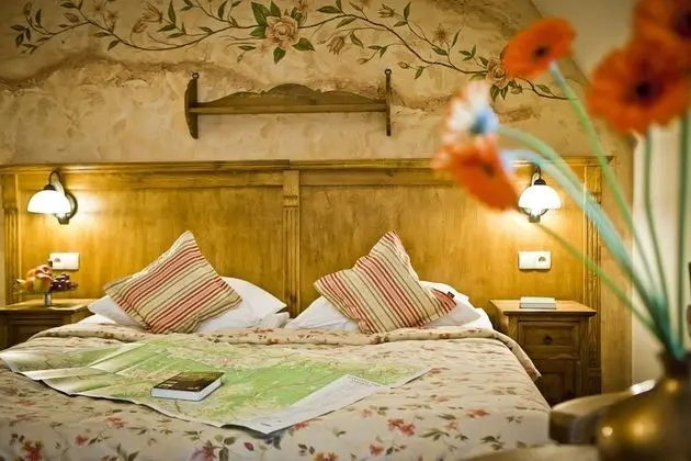 Tek Büyük veya İki Ayrı Yataklı Oda