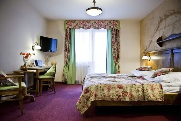 Tek Büyük veya İki Ayrı Yataklı Oda