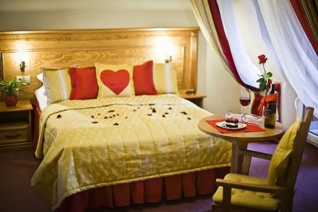 Tek Büyük veya İki Ayrı Yataklı Oda