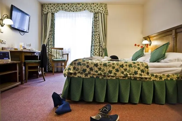 Tek Büyük veya İki Ayrı Yataklı Oda