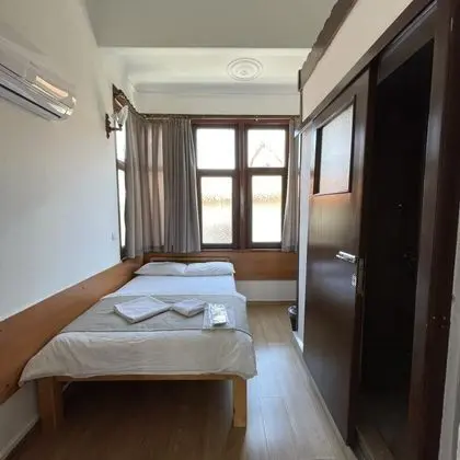 Standart Oda, Şehir Manzaralı