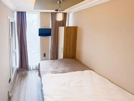 Economy Room