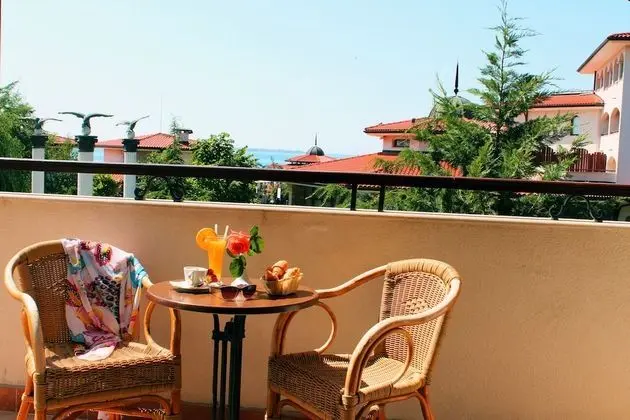 Tek Büyük Yataklı Oda, Park Manzaralı (Free Beach Access, Free Wifi, Parking)