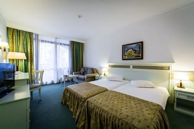 Tek Büyük Yataklı Oda, Park Manzaralı (Free Beach Access, Free Wifi, Parking)