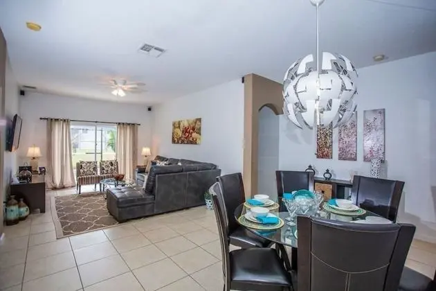 Ev (Villa Helena - Windsor Palms)