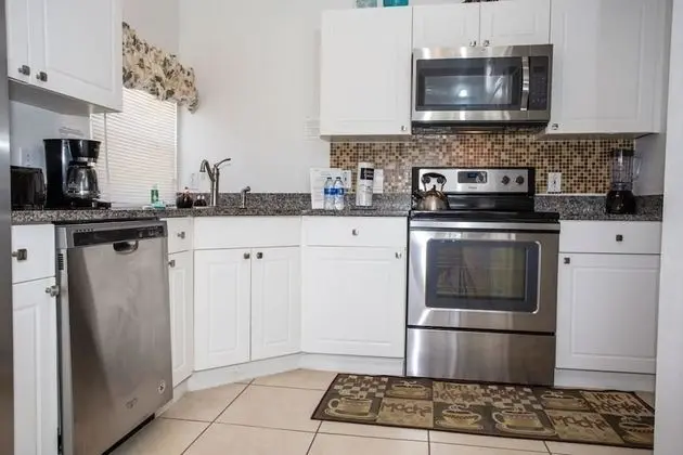 Ev (Villa Helena - Windsor Palms)