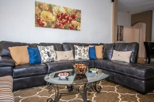 Ev (Villa Helena - Windsor Palms)