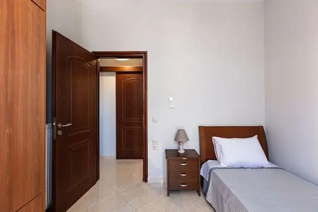 Apart Daire, 3 Yatak Odası, Havuz Manzaralı