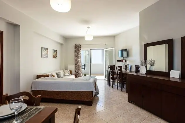 Apart Daire, 3 Yatak Odası, Havuz Manzaralı