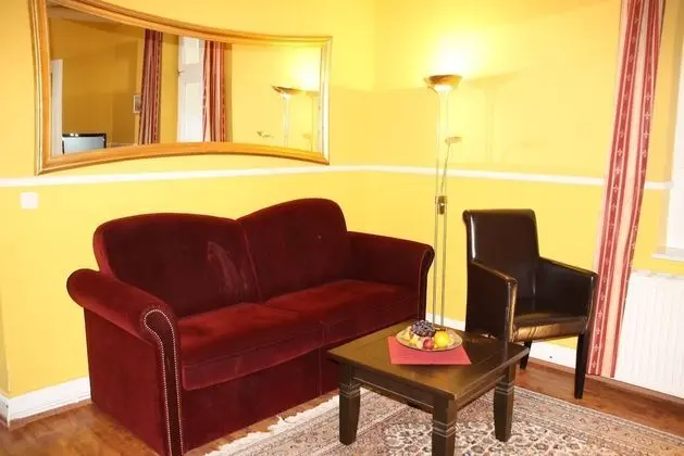 Apart Daire, 1 Yatak Odası, Balkon/Veranda, Zemin Kat (Nr. 5)
