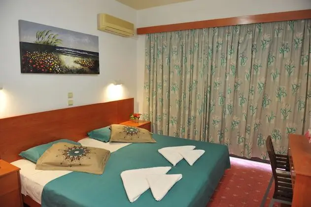 1 Çift Kişilik Veya 2 Tek Kişilik Yatak Garden View