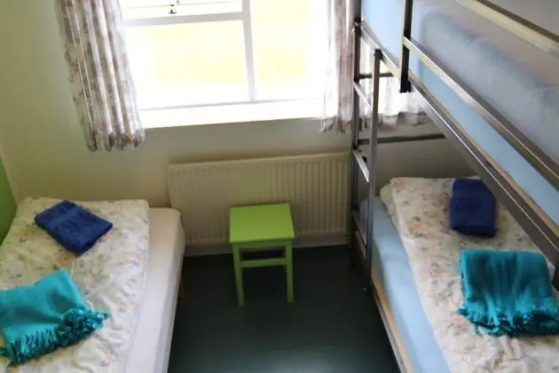 Economy Üç Kişilik Oda, Ortak Banyo