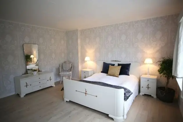 Tek Büyük veya İki Ayrı Yataklı Oda