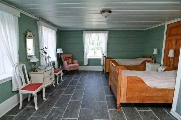 Tek Büyük veya İki Ayrı Yataklı Oda