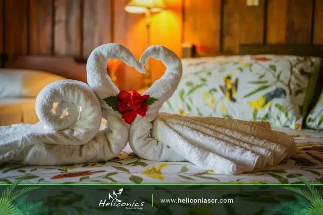 Deluxe Bungalov, 1 Yatak Odası, Göl Manzaralı, Bahçeli