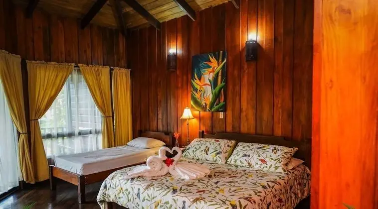 Deluxe Bungalov, 1 Yatak Odası, Göl Manzaralı, Bahçeli