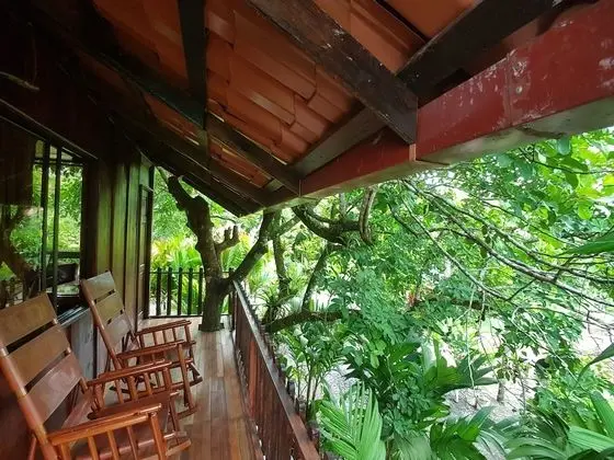 Treehouse Bungalow