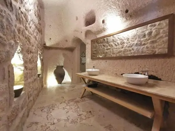 King Suite, Şömineli ve Jakuzili