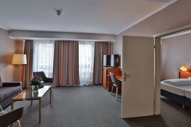 Grand Tek Büyük Yataklı Oda, Şehir Manzaralı