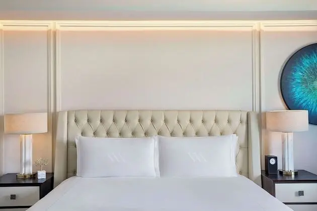 King Accessible Deluxe Room