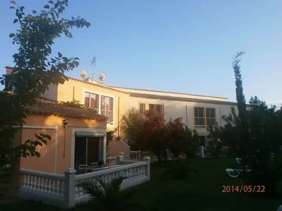 Tek Büyük Yataklı Oda, Sigara İçilmez, Bahçe Manzaralı