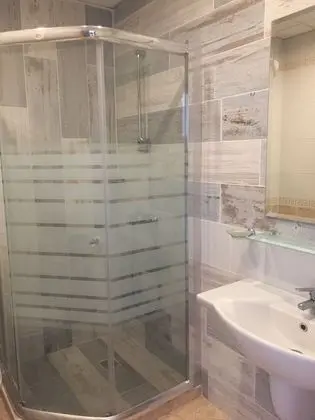 Tek Büyük veya İki Ayrı Yataklı Oda, Balkon