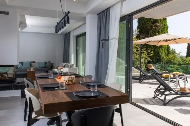 Villa, Sigara İçilebilir
