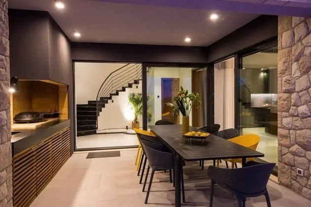 Villa, Sigara İçilebilir