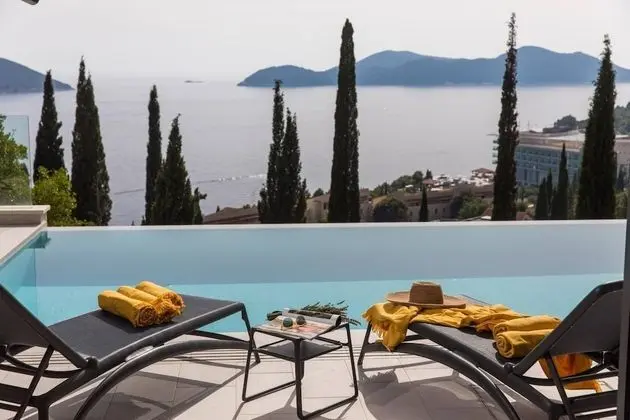 Villa, Sigara İçilebilir