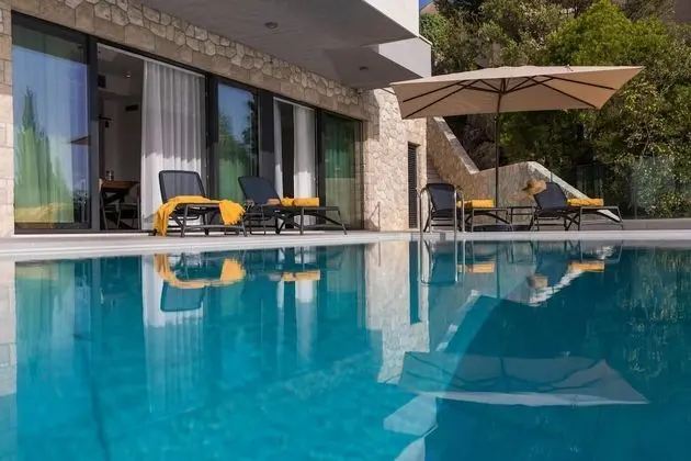 Villa, Sigara İçilebilir