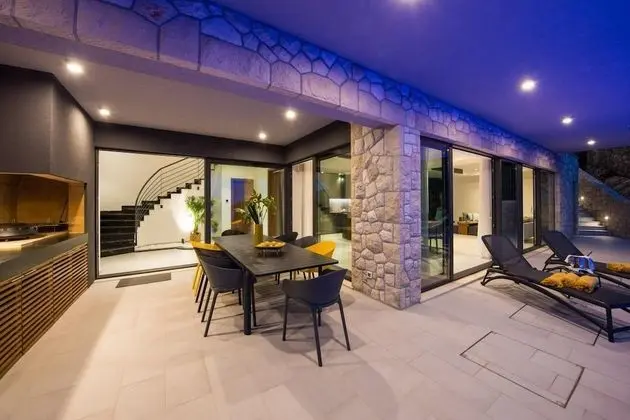 Villa, Sigara İçilebilir
