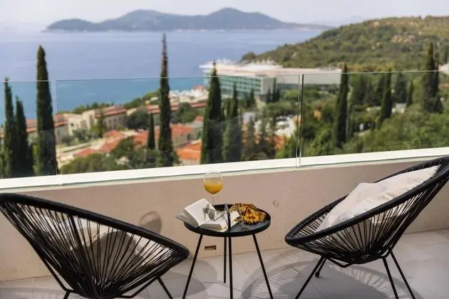 Villa, Sigara İçilebilir